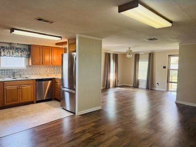 210 & 200 Robin Street, Vidor, TX 77662