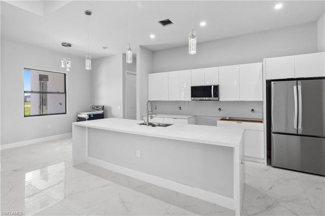 219 NW 28th CT, Cape Coral, FL 33993