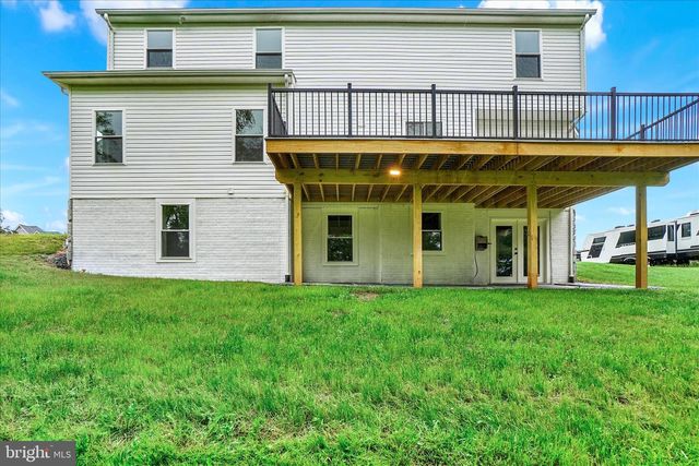 2963 REXWOOD DR, Glen Rock, PA 17327