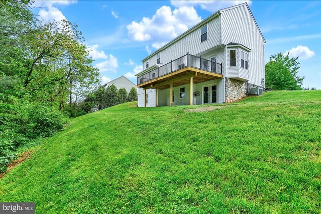 2963 REXWOOD DR, Glen Rock, PA 17327