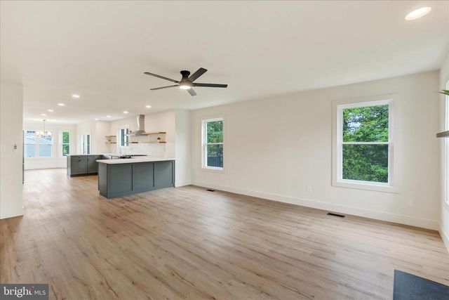 2963 REXWOOD DR, Glen Rock, PA 17327