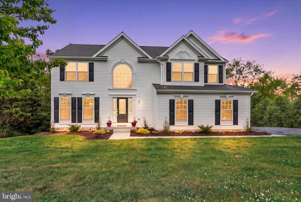 2963 REXWOOD DR, Glen Rock, PA 17327