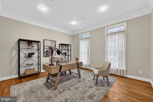 2584 VINTAGE CREST LN, Oakton, VA 22124