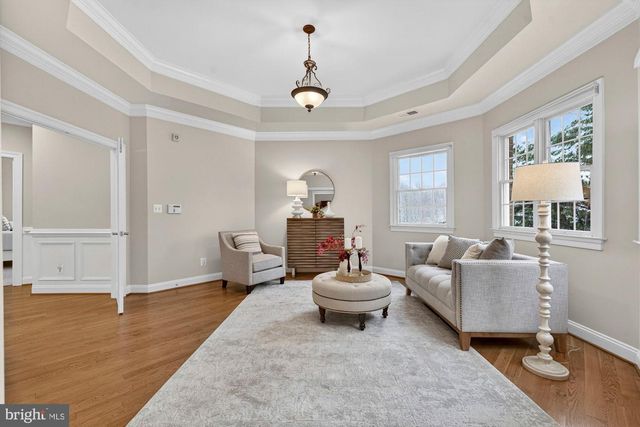 2584 VINTAGE CREST LN, Oakton, VA 22124