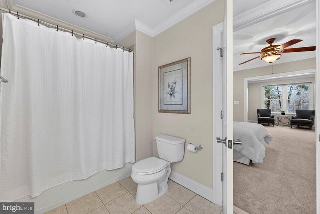 2584 VINTAGE CREST LN, Oakton, VA 22124