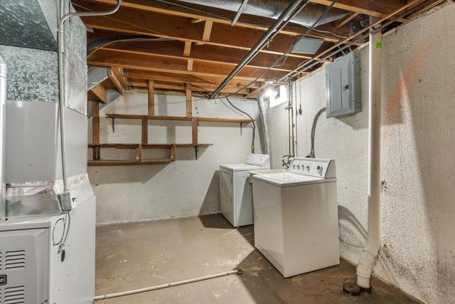 3045 Elstead Street, Auburn Hills, MI 48326