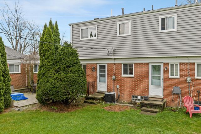 3045 Elstead Street, Auburn Hills, MI 48326