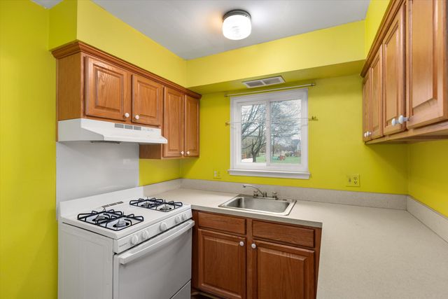 3045 Elstead Street, Auburn Hills, MI 48326