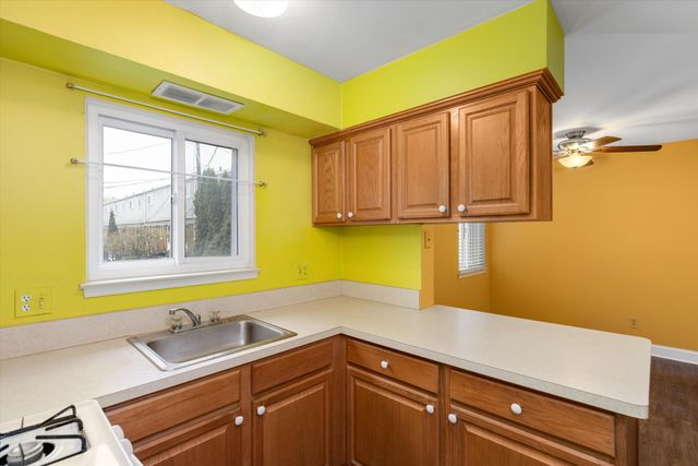3045 Elstead Street, Auburn Hills, MI 48326