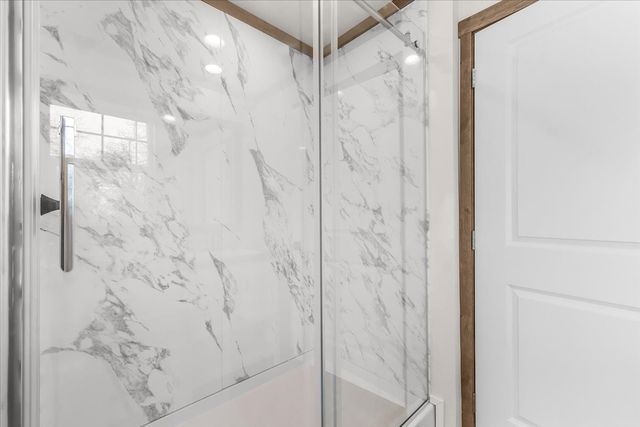 5824 Thousand Oaks Drive, Joshua, TX 76058