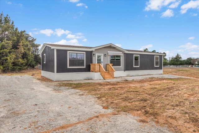 5824 Thousand Oaks Drive, Joshua, TX 76058