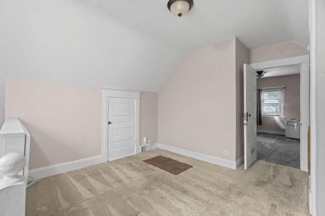 952 Western Avenue N, Saint Paul, MN 55117