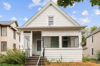 952 Western Avenue N, Saint Paul, MN 55117
