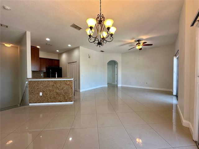 1991 ESTANCIA CIRCLE 16A, Kissimmee, FL 34741