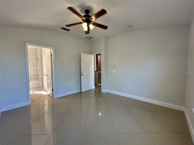 1991 ESTANCIA CIRCLE 16A, Kissimmee, FL 34741