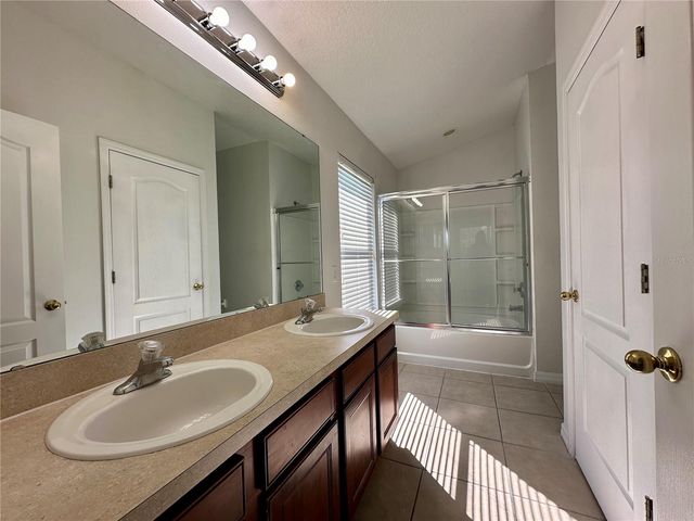 1991 ESTANCIA CIRCLE 16A, Kissimmee, FL 34741