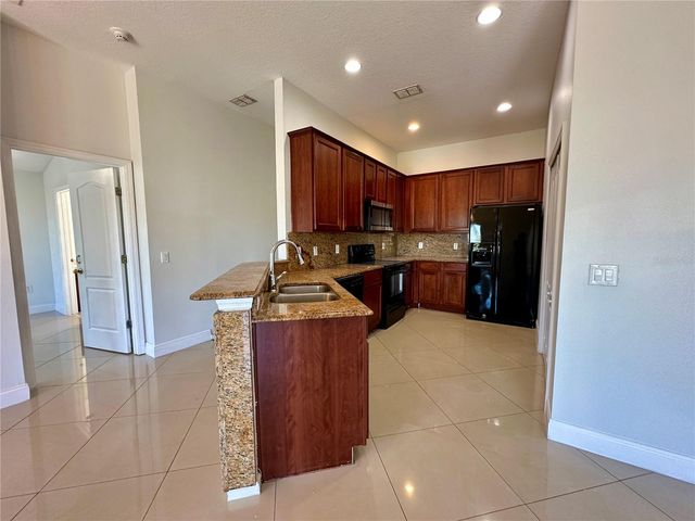 1991 ESTANCIA CIRCLE 16A, Kissimmee, FL 34741