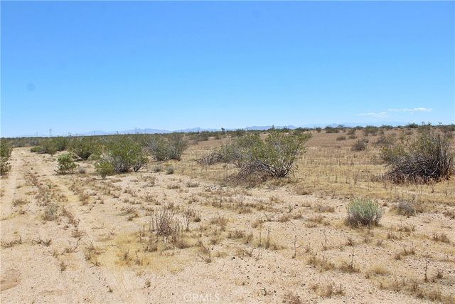 1111 Santa Fe Trail, Adelanto, CA 92301