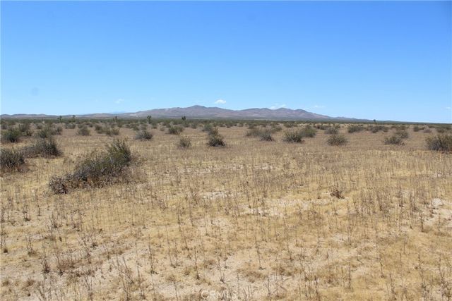 1111 Santa Fe Trail, Adelanto, CA 92301