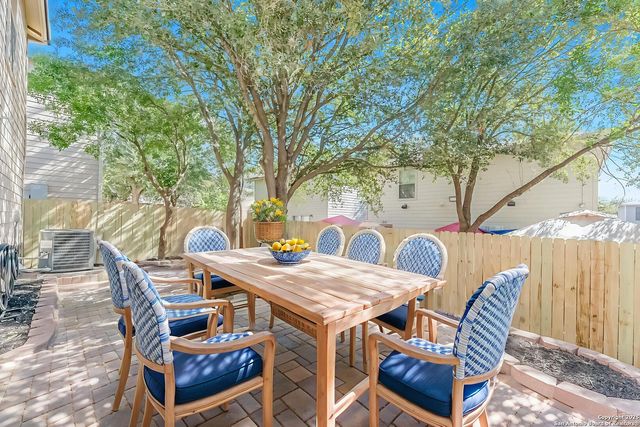 10154 Figaro Cyn, San Antonio, TX 78251