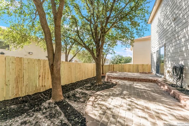 10154 Figaro Cyn, San Antonio, TX 78251