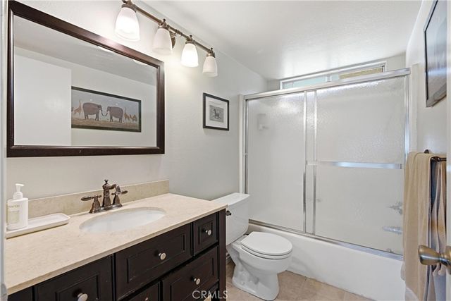 384 Redondo Avenue 401, Long Beach, CA 90814