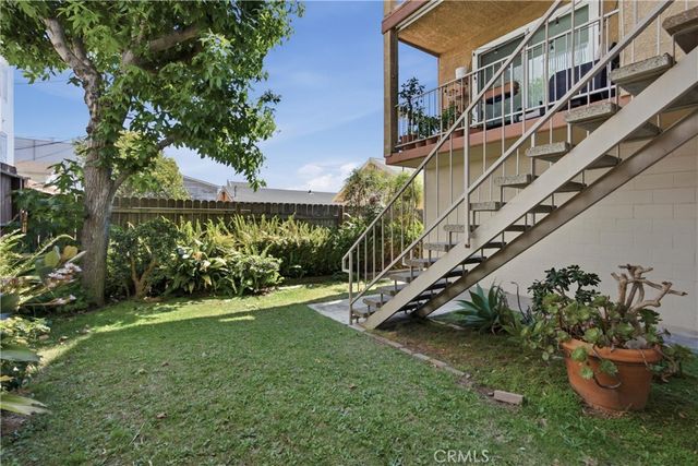 384 Redondo Avenue 401, Long Beach, CA 90814
