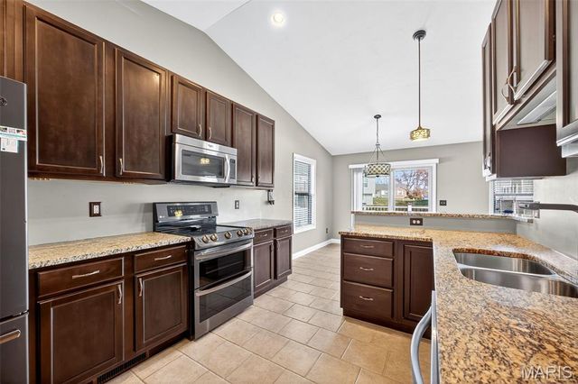 624 Courageous Lane, Wentzville, MO 63385