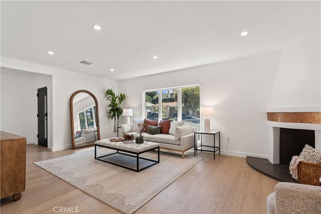 3643 Olympiad, View Park, CA 90043