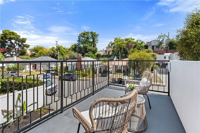 3643 Olympiad, View Park, CA 90043