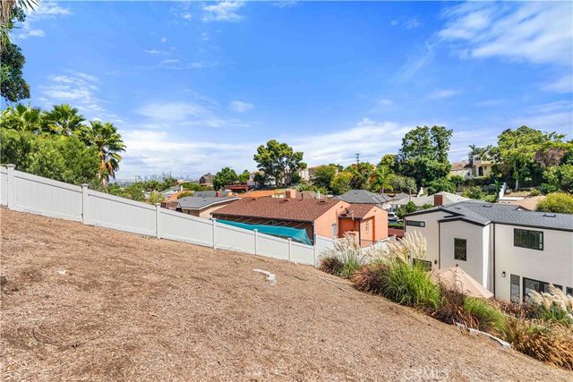 3643 Olympiad, View Park, CA 90043