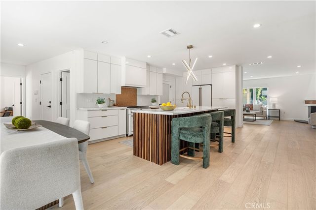 3643 Olympiad, View Park, CA 90043