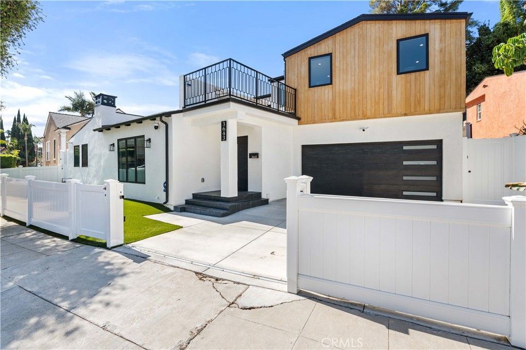 3643 Olympiad, View Park, CA 90043