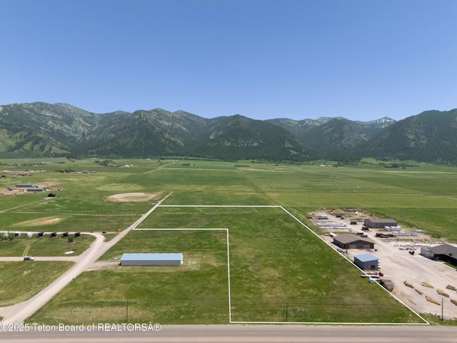 CONNORMANS WAY, Etna, WY 83118