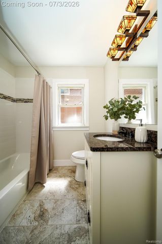 8076 Winona Avenue, Allen Park, MI 48101