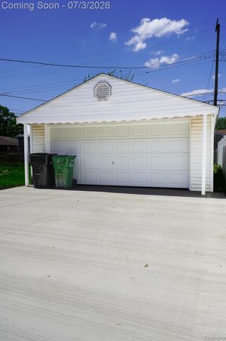 8076 Winona Avenue, Allen Park, MI 48101