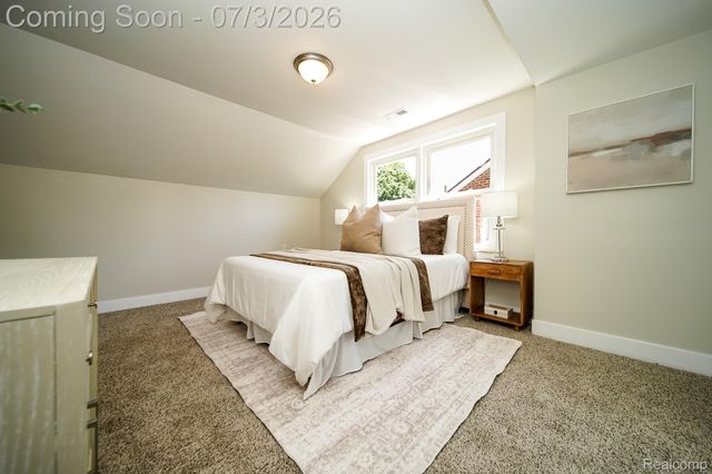 8076 Winona Avenue, Allen Park, MI 48101