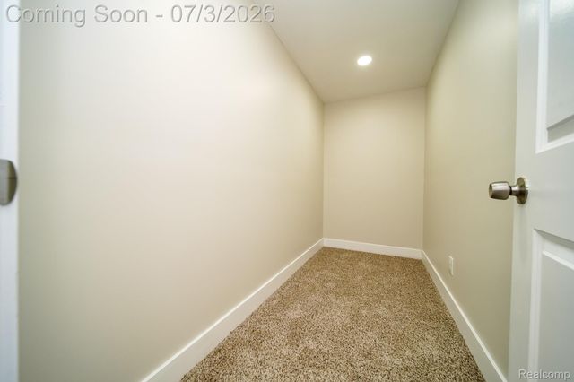 8076 Winona Avenue, Allen Park, MI 48101