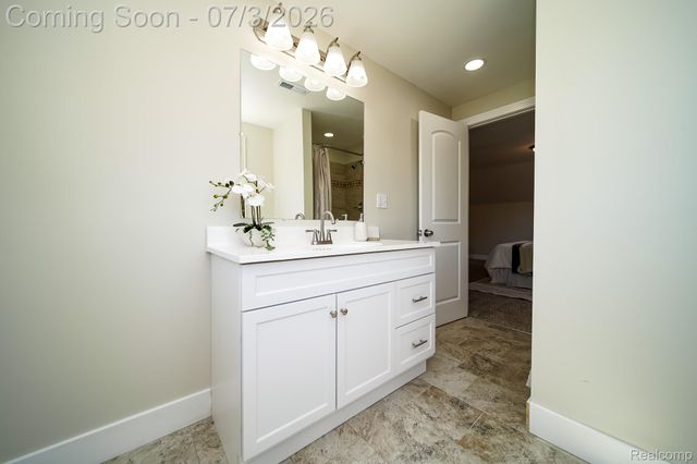 8076 Winona Avenue, Allen Park, MI 48101