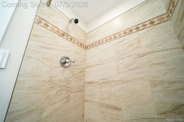 8076 Winona Avenue, Allen Park, MI 48101