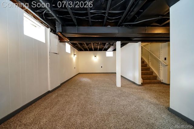 8076 Winona Avenue, Allen Park, MI 48101