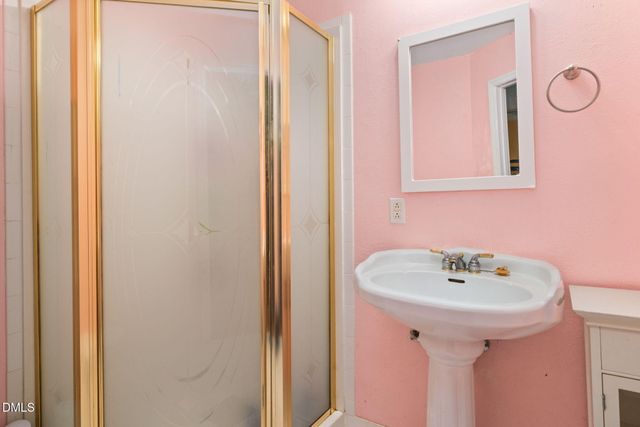 202 Montford Hall Court, Cary, NC 27519