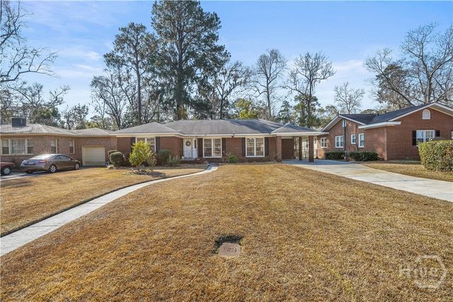 11 Linden Drive, Savannah, GA 31405