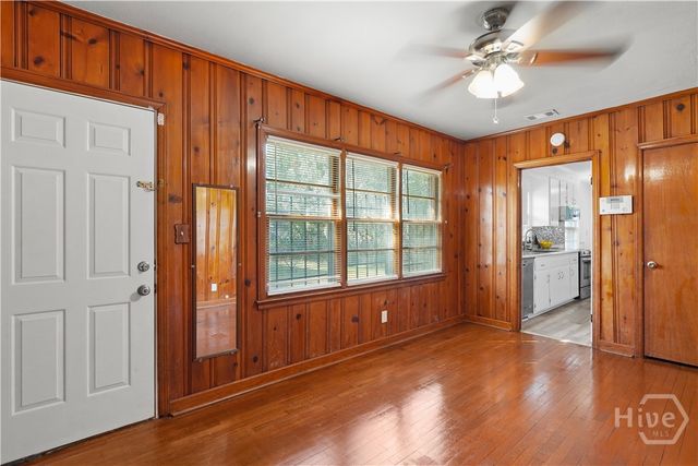 11 Linden Drive, Savannah, GA 31405