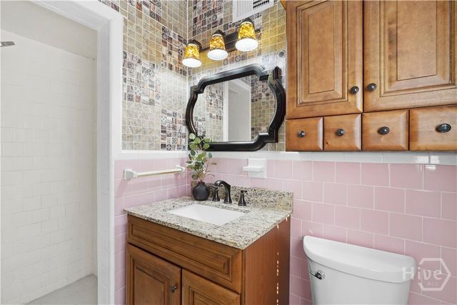 11 Linden Drive, Savannah, GA 31405