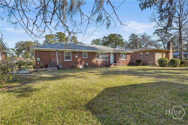 11 Linden Drive, Savannah, GA 31405