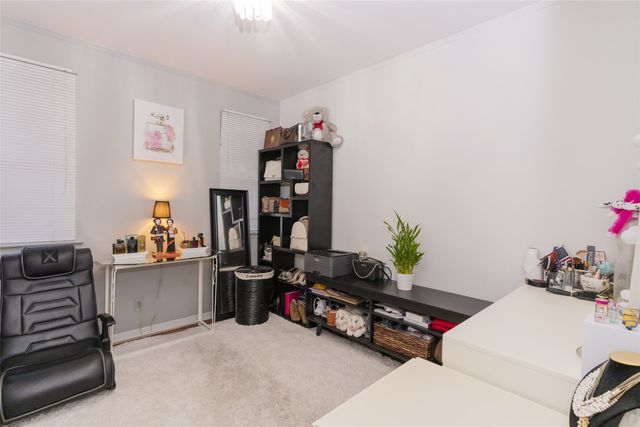 1620 W Northgate Drive, Irving, TX 75062