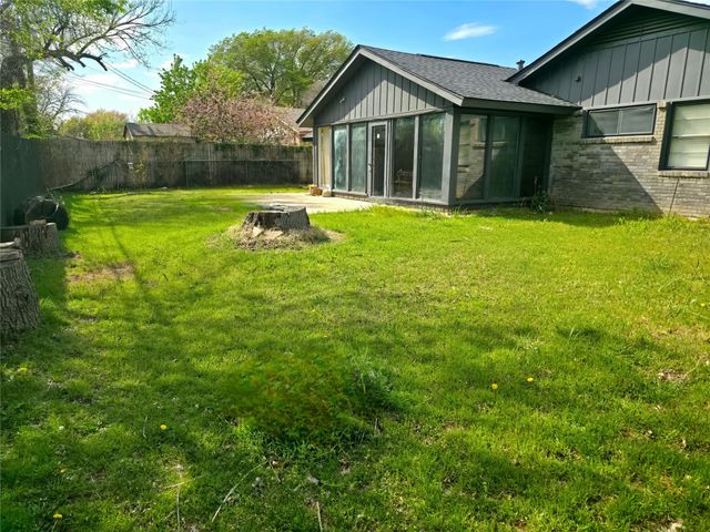 1620 W Northgate Drive, Irving, TX 75062