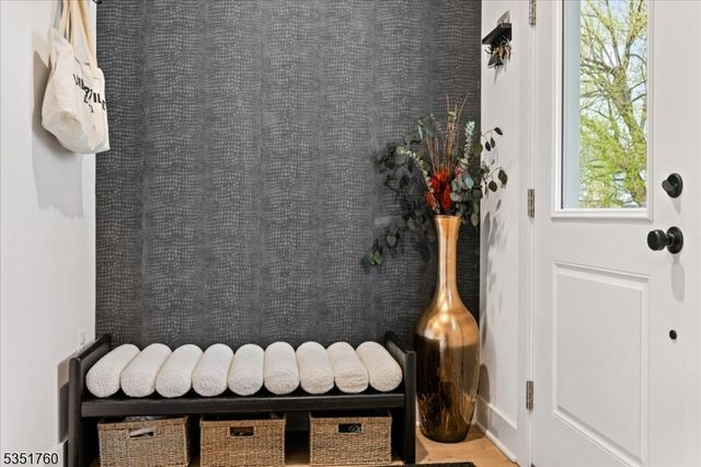 79 Wilson St, Lambertville City, NJ 08530