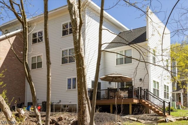 79 Wilson St, Lambertville City, NJ 08530